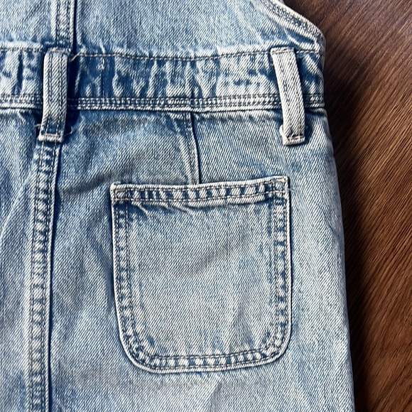 Old Navy girls distressed denim jumper - Picture 5 of 6